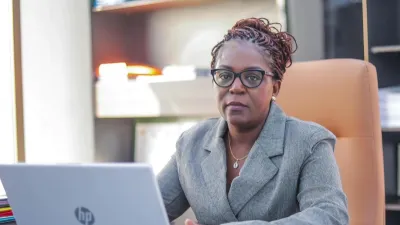 Armande Longo-Moulengui, ministre des Affaires sociales