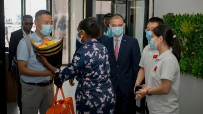 Une équipe d'experts médicaux chinois arrive en RDC pour soutenir la lutte contre Ebola