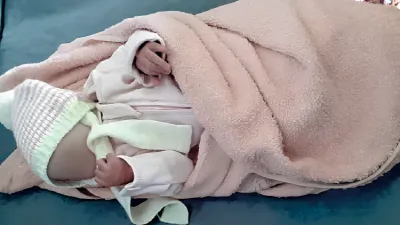 L’enfant après avoir reçu les premiers soins.