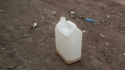 Le bidon d’essence utilisé par sieur Ibuanga