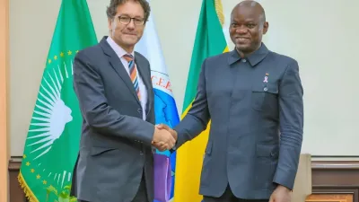 Brice Clotaire Oligui Nguema et Fabrice Mauriès
