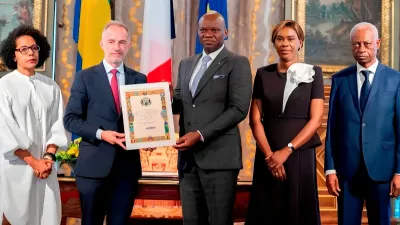 Brice Clotaire Oligui Nguema, président du Gabon, Zita Oligui Nguema, première dame du Gabon et Eugène Mba, maire de Libreville