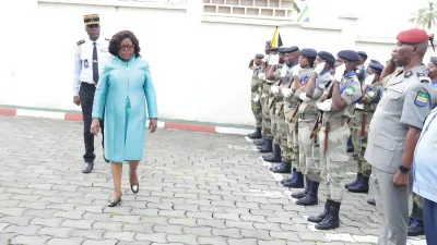 Brigitte Onkanowa, ministre de la défense