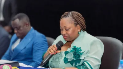 Camelia Ntoutoume-Leclerq, ministre de l'éducation nationale