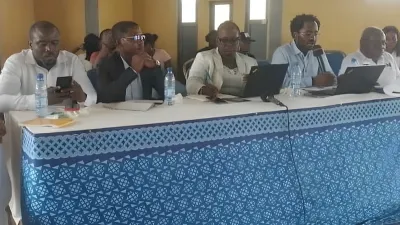 Vue des panélistes lors de la causerie autour des droits de la femme