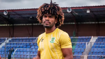 Chris Obiang, footballeur international gabonais