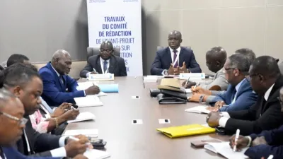 Les membres du Comité lors du lancement des travaux. © DR