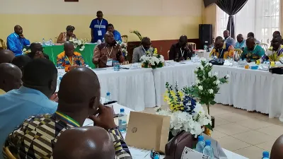 Une phase des travaux du conseil municipal extraordinaire de Moanda