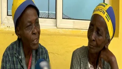 Deux octogénaires, interpellant le président de la République