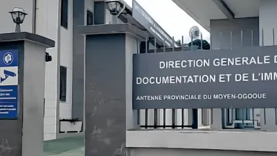 Le bâtiment abritant les services de la DGDI à Lambaréné.