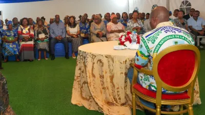 Phase des échanges entre le chef de l’État, et les notables ogivins.