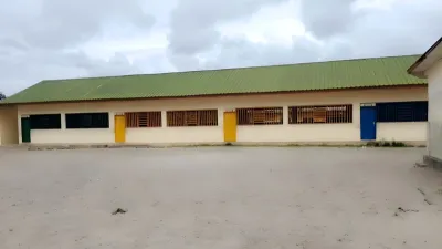 L’une des écoles publiques de Gamba, toujours fermées.