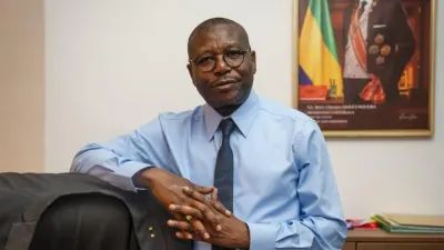 Edgard Moukoumbi, ministre de l'Intérieur, de la Sécurité publique et de la Décentralisation