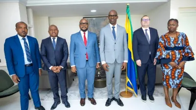 Thierry Minko, ministre de l'économie du Gabon et la délégation d’Afritac centre (FMI)