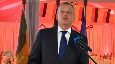 L’ambassadeur d’Allemagne au Gabon, Hans-Ulrich Von Schroeter.