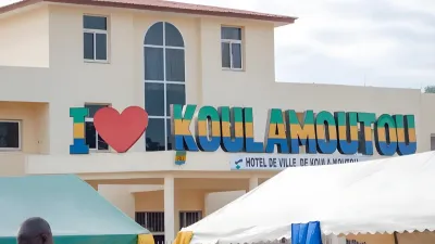 Hotel de ville de koulamoutou