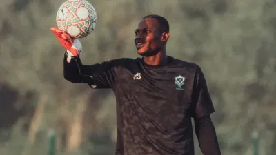 Jean-Noël Amonome, footballeur international gabonais