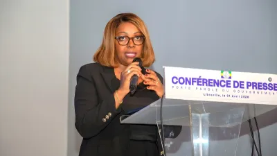 Laurence Ndong, ministre de la fonction publique