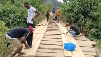 Un pont réfectionné par la délégation spéciale de la Lolo-Bouenguidi.