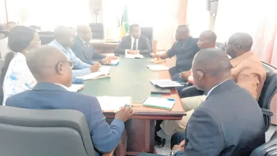 Réunion à l’Hôtel de Ville de Franceville