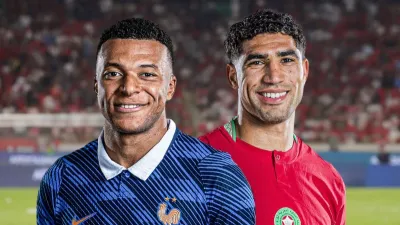 Kylian Mbappé, footballeur français et Achraf Hakimi, Footballeur international