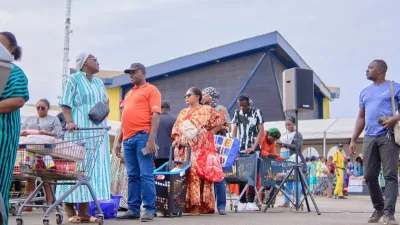 Méga-marché à Owendo