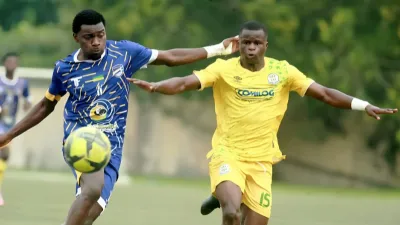 Moïse Lipengue Makila, footballeur professionnel