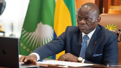 Le chef de l’État, Brice Clotaire Oligui Nguema, prenant part aux travaux par visioconférence.