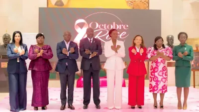 Quelques officiels à l’ouverture de la campagne “Octobre rose” au palais Léon-Mba, siège de l’Assemblée nationale.