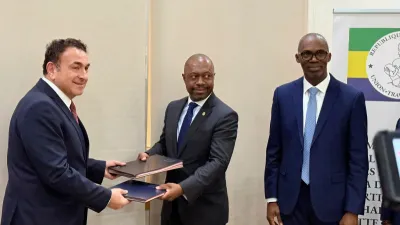 Pacôme Kossy, ministre de l'agriculture et Thierry Minko, ministre de l'économie
