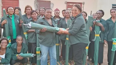Remise d'un don de parasols aux femmes commerçantes de Ngoundji