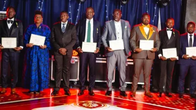 Cérémonie de remise des médailles du travail chez Assala Gabon