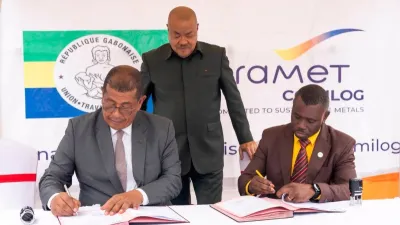 Un moment de la signature des différents engagements entre l’État et Eramet-Comilog