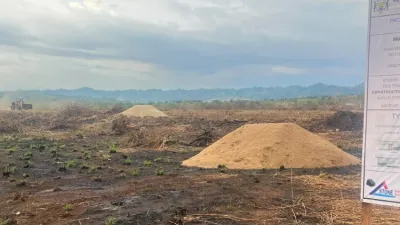 C’est sur ce site de Mikouelengui qu’ont été lancés les travaux de terrassement des futurs logements sociaux à Tchibanga.