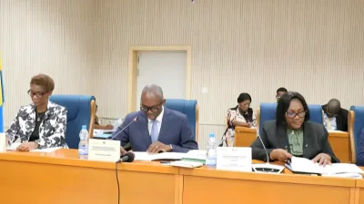 Thierry Minko, ministre de l'économie et Louise Pierrette Mvono, ministre de la plannification