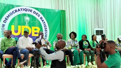 Vue de l’installation des organes de base au 1er arrondissement de Libreville