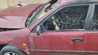 Le véhicule à usage de clando duquel les passagers ont sauté à temps