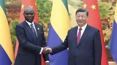 Xi Jinping, président de la Chine et Brice Clotaire Oligui Nguema, président du Gabon